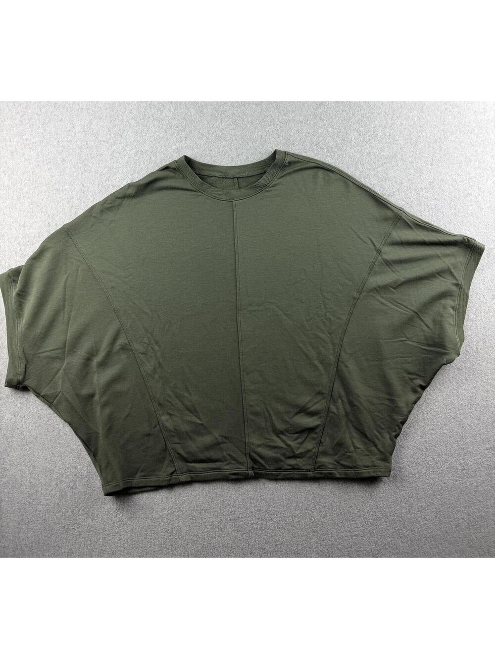 Womens’s batwing top
